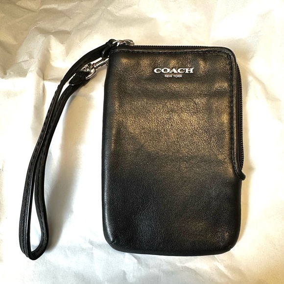 Coach Black Leather Wristlet Half Zip - Picture 1 of 4